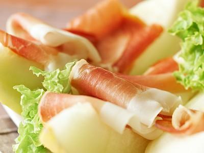 10 Dinge die Schwangere nicht essen sollten 10 Dinge die Schwangere nicht essen sollten