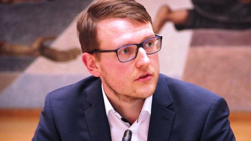 Forscher: Bürger sollten Rechtsextreme sozial ächten Matthias Quent