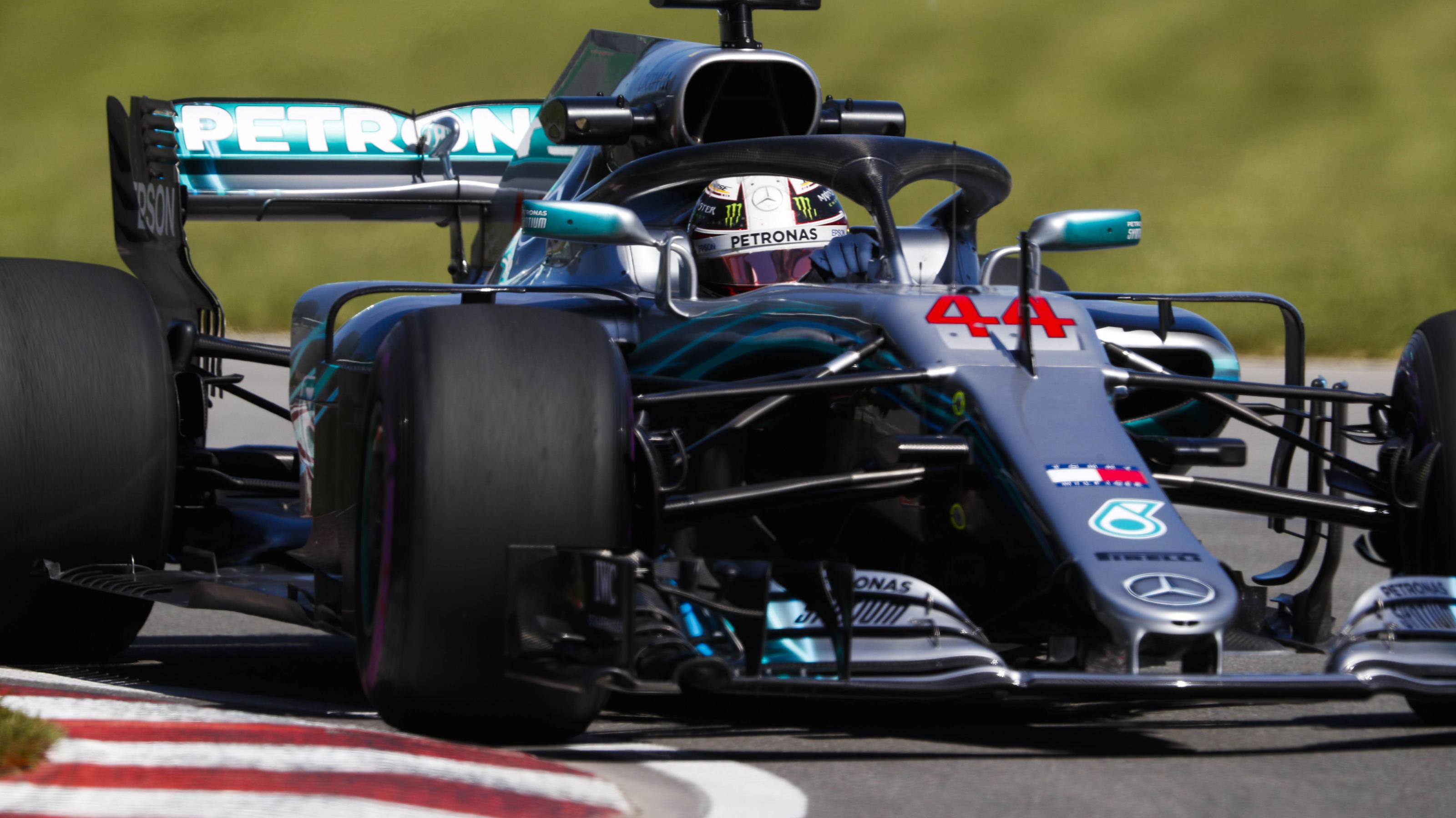 Formel 1: Max Verstappen rast im 3. Training des Kanada-GP zum Bestzeit-Hattrick 2018 Canadian GP CIRCUIT GILLES-VILLENEUVE, CANADA - JUNE 08: Lewis Hamilton, Mercedes AMG F1 W09 during the Canadian GP at Circuit Gilles-Villeneuve on June 08, 2018 in Circuit Gilles-Villeneuve, Canada. (Photo by Steven Tee / LAT Images) 1015289040