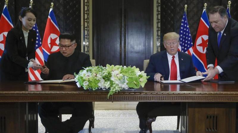 Trump und Kim feiern Gipfel als Erfolg Gipfeltreffen in Singapur