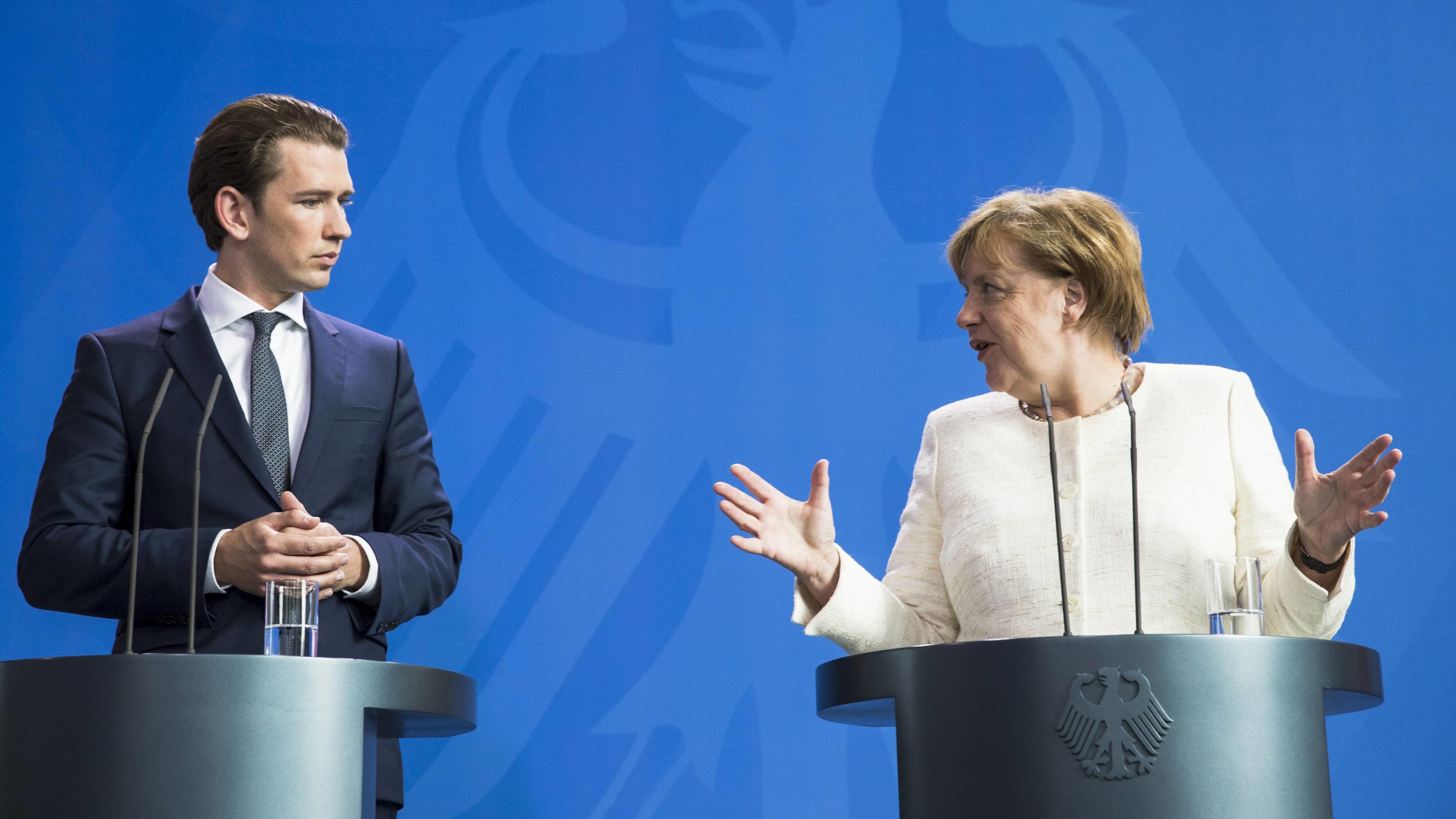Angela Merkel und Horst Seehofer streiten über Asylplan Pressekonferenz von Bundeskanzlerin Angela Merkel und Oesterreichischer Bundeskanzler Sebastian Kurz nach dem gemeinsamen Gespraech im Kanzleramt in Berlin am 12. Juni 2018. Angela Merkel trifft Sebastian Kurz *** German Chancellor Angela Merkel and