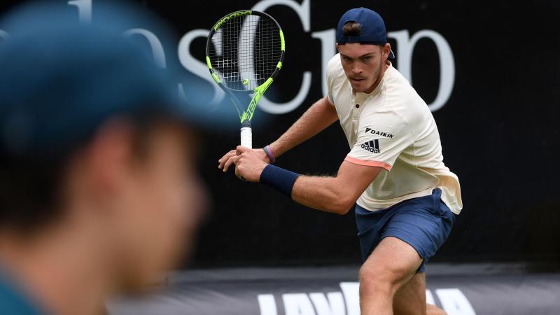 Nach Sieg über Mischa Zverev: Federer im Viertelfinale Nach Sieg über Mischa Zverev: Federer im Viertelfinale