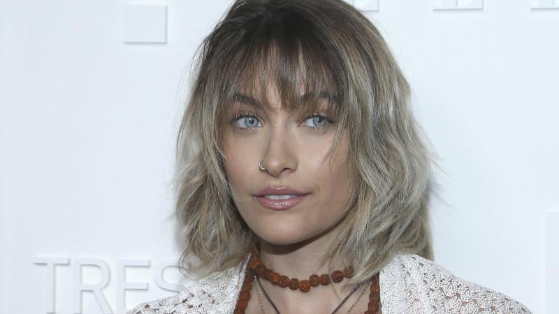 Paris Jackson macht den Hollywood-Stern von Michael Jackson sauber Paris Jackson