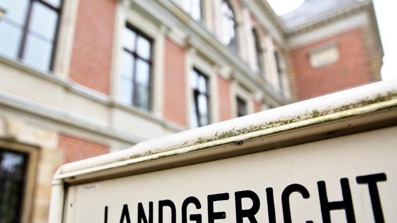 Toter Säugling: Mutter akzeptiert Urteil nicht Der Briefkasten vom Land- und Amtsgericht Zwickau