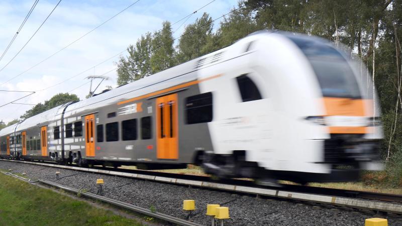Siemens schließt RRX-Erprobung ab: Erste Züge 2018 Ein Zug des Rhein-Ruhr-Expresses (RRX)