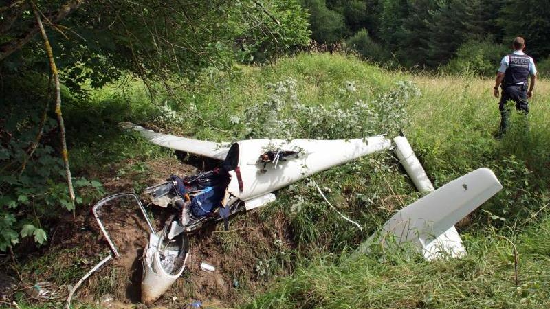 Segelflugzeug stürzt ab: Pilot schwer verletzt Segelflugzeug abgestürzt