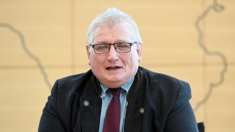 Landtag und Sparkassenverband richten Bürgerpreis neu aus Landtagspräsident Klaus Schlie (CDU)