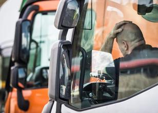 In Nordrhein-Westfalen werden immer mehr Lkw-Fahrer gesucht. Die Bundesarbe... weiterlesen