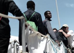 Das Drama um mehr als 600 Bootsflüchtlinge ist nach tagelanger Irrfahrt im ... weiterlesen