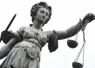 Wegen Untreue beim Verkauf landeseigener Grundstücke wird sich der ehemalig... weiterlesen