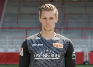 Torhüter Daniel Mesenhöler wechselt innerhalb der 2. Fußball-Bundesliga abl... weiterlesen