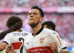 VfB-Sportvorstand Michael Reschke hat die Gerüchte um einen Wechsel des Stu... weiterlesen