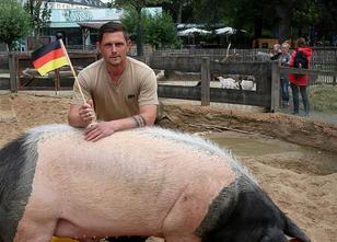 Das bislang tippsichere Orakel-Schwein weiterlesen