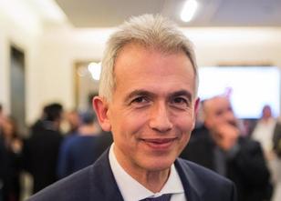Der Oberbürgermeister von Frankfurt, Peter Feldmann (SPD), ist am Donnersta... weiterlesen