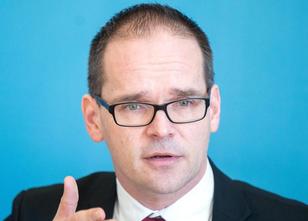 Niedersachsens Kultusminister Grant Hendrik Tonne (SPD) legt nach zwölf Jah... weiterlesen