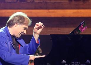 Der französische Pianist Richard Clayderman will in der kommenden Woche sec... weiterlesen