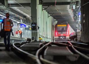 Zum Beginn der Sommerferien hat ein Oberleitungsschaden den Bahnverkehr im ... weiterlesen