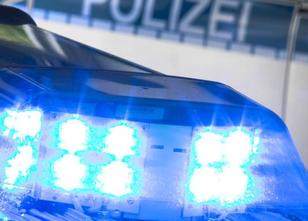 Mit einer Granate aus dem Zweiten Weltkrieg hat ein Magnet-Fischer der Poli... weiterlesen