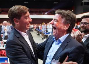 Mit solidem Rückhalt tritt der in der breiten Öffentlichkeit bisher kaum be... weiterlesen