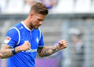 Tobias Kempe hat sich beim 21:0 (9:0)-Testspielerfolg des Fußball-Zweitligi... weiterlesen