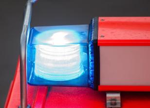 Nach einem Autobrand in einem Gewerbegebiet in Leipzig ist die Feuerwehr we... weiterlesen