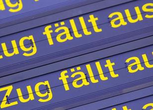 Wegen einer gerissenen Oberleitung ist der Zugverkehr am Würzburger Hauptba... weiterlesen