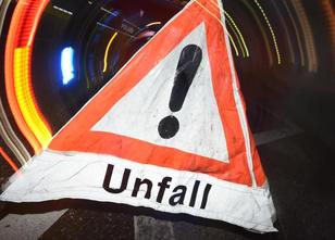 Bei einem Frontalzusammenstoß zweier Autos in Klein Bennebek (Kreis Schlesw... weiterlesen