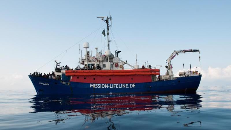 Rettungsschiff "Lifeline" darf nach Malta Flüchtlinge auf der «Lifeline»