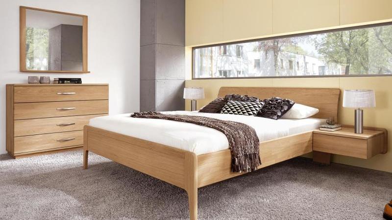 Was heißt ein steigender Eichenholz-Preis für den Möbelkauf? Schlafzimmer-Einrichtung
