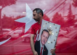 Nach dem Wahlsieg des türkischen Präsidenten Recep Tayyip Erdogan haben füh... weiterlesen