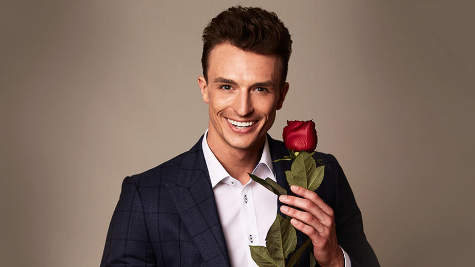 Die Bachelorette 2018: Maxim Sachraj bekommt kurz vor den Dreamdates keine Rose mehr Maxim will mit seiner charmanten Art punkten. Überzeugt das die Bachelorette?