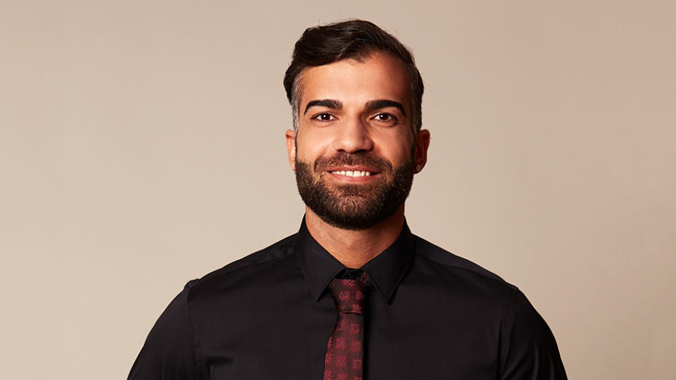 Rafi Rachek steigt in Folge vier freiwillig bei "Die Bachelorette 2018" aus Rafi ist ein absoluter Familienmensch. Gründet er bald mit der Bachelorette seine eigene?