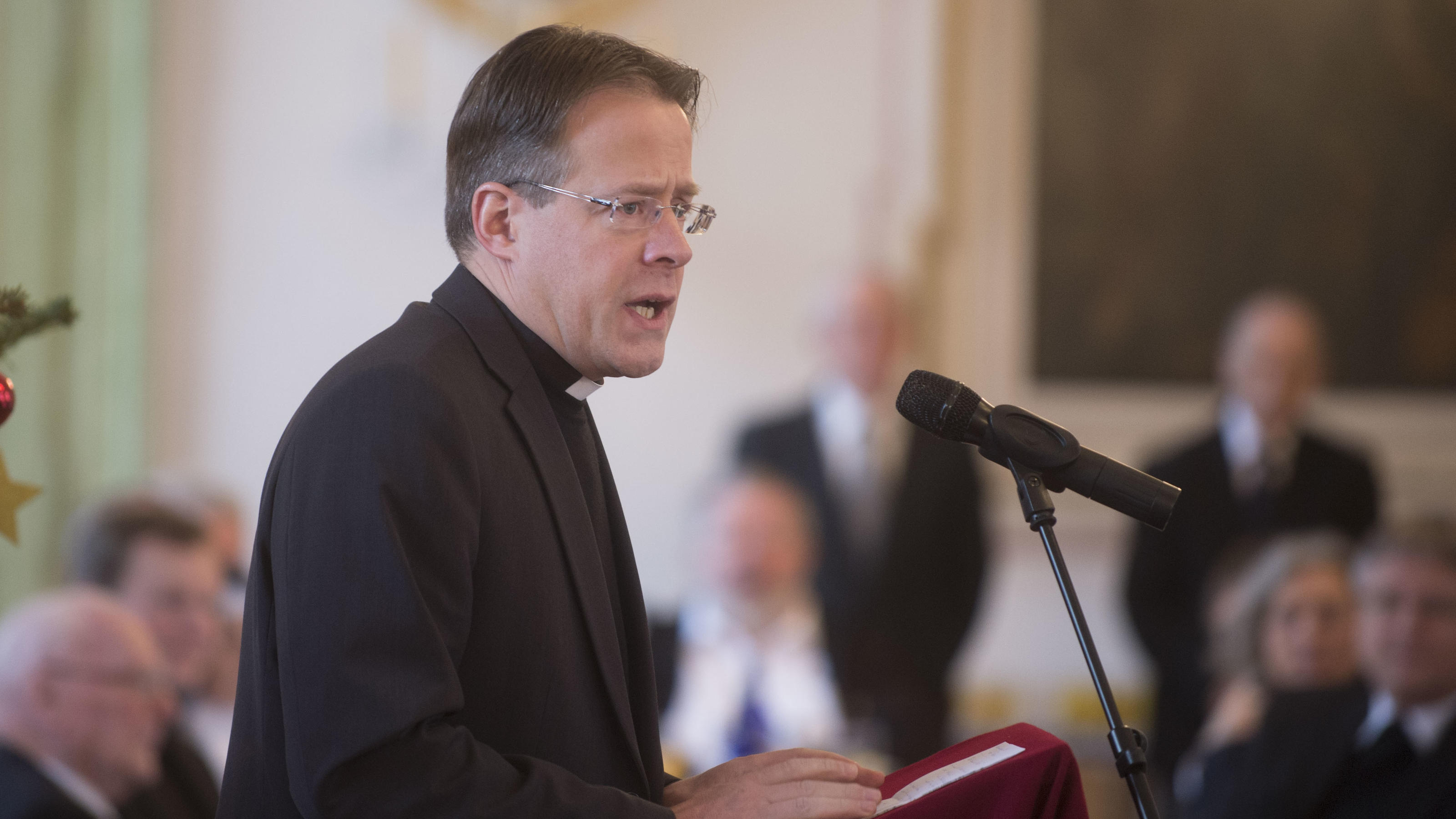 Fulda: Katholischer Pfarrer Jan Kremer (47) legt sein Amt nieder – damit er frei ist für die Liebe Priester Jan Kremer (47) aus Fulda.