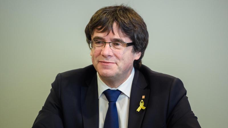 Puigdemont soll an Spanien ausgeliefert werden Carles Puigdemont