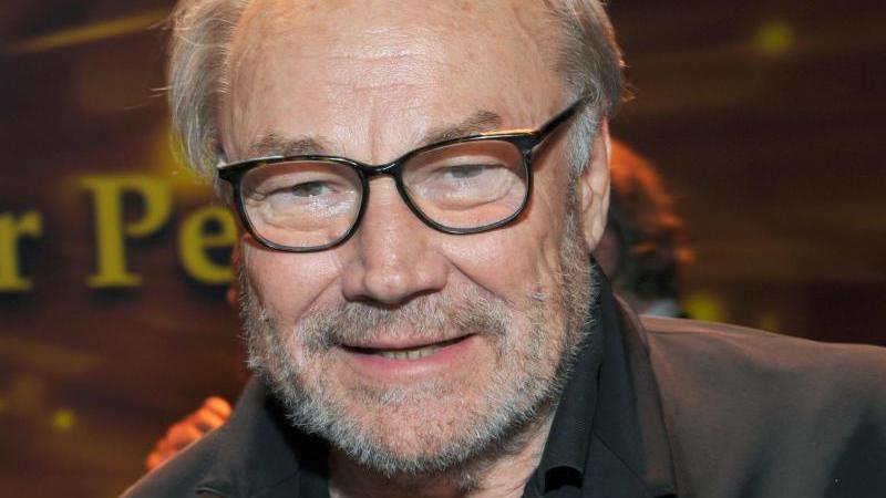Brandauer statt Ganz als Erzähler in der "Zauberflöte" Klaus Maria Brandauer