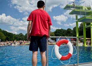 Den Fachkräftemangel bekommen Bayerns Bäder in der Freibadsaison zu spüren ... weiterlesen