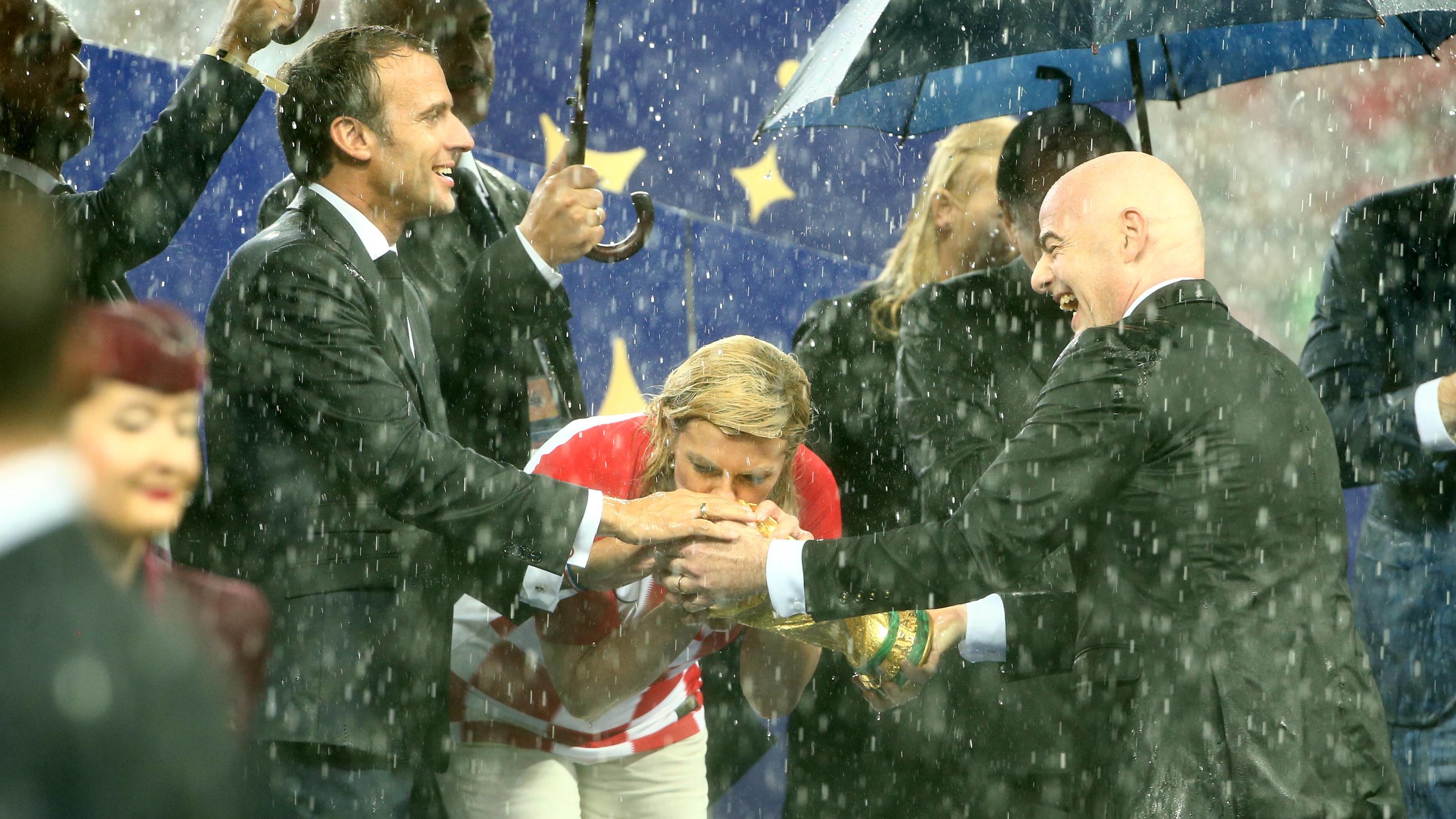 Nach ihrem Auftritt beim WM-Finale: Kroatiens Präsidentin in der Kritik Pokal