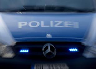 Mit einem heillos überladenen Transporter samt Wohnanhänger hat ein Lkw-Fah... weiterlesen