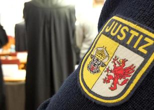 Im Drogenprozess gegen ein mutmaßliches Mitglied der Hells Angels werden am... weiterlesen