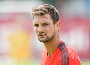Torhüter Sven Ulreich hofft auch trotz der Rückkehr von Nationalkeeper Manu... weiterlesen