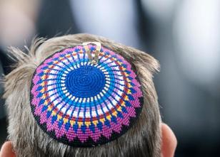 Mit einem Tag der Kippa will die Stadt Bonn heute ein Zeichen gegen Antisem... weiterlesen