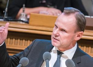 Hamburgs Innensenator Andy Grote (SPD) und Verfassungsschutzchef Torsten Vo... weiterlesen