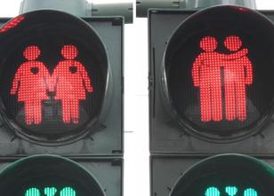 Pünktlich zum Frankfurter Christopher Street Day (CSD) werden heute schwul-... weiterlesen