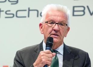 Der zweite weiterlesen