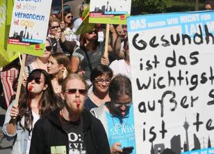 Die Beschäftigten der Unikliniken in Essen und Düsseldorf setzen ihre Strei... weiterlesen