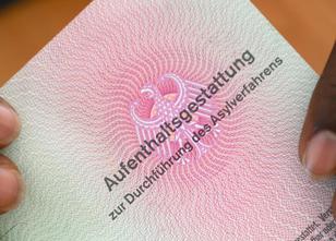 Seit zwölf Monaten geht die Zahl neuer Asylklagen an den Verwaltungsgericht... weiterlesen