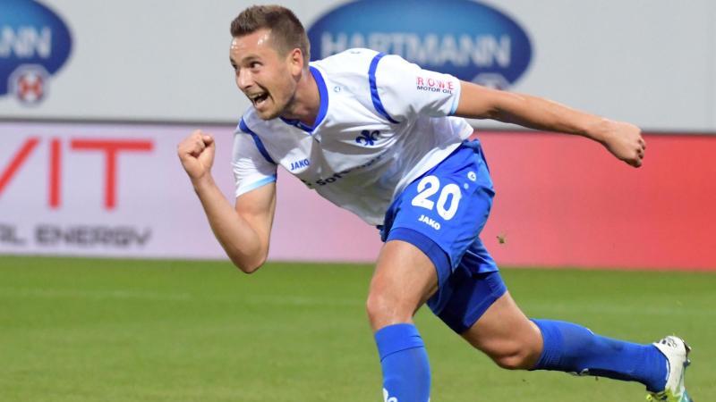 Angreifer Sobiech wechselt von Darmstadt 98 zu Lechia Danzig Artur Sobiech