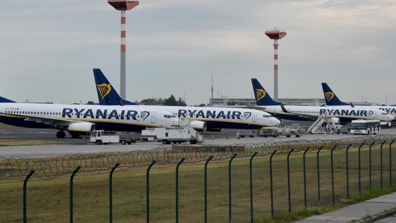 Ryanair-Piloten legen auch in Schönefeld die Arbeit nieder Streik Ryanair in Schönefeld