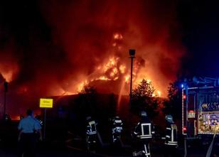 Der Brand einer Lagerhalle und eines Bürogebäudes im münsterländischen Olfe... weiterlesen