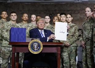 US-Präsident Donald Trump hat den neuen Verteidigungshaushalt seines Landes... weiterlesen